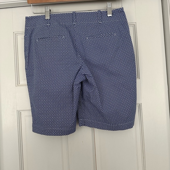 Talbots Navy and White Patterned Bermudas - Picture 2 of 4